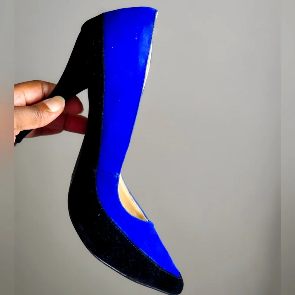 Shoes - Picture 2 of 8